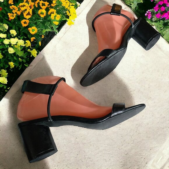 ELIZABETH & JAMES  (8.5) CALENDULA Round 2 1/2" Strappy High Heel in Black - Picture 3 of 13